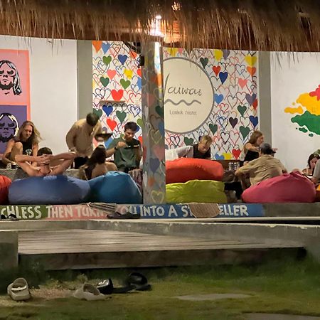 Waiwas Hostel Kuta  Extérieur photo