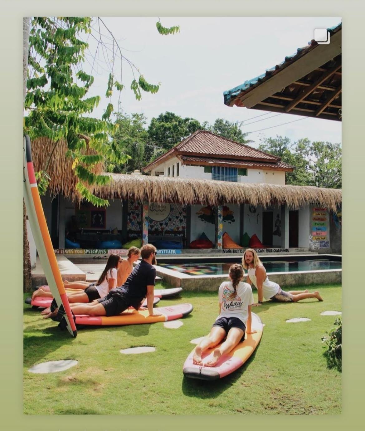 Waiwas Hostel Kuta  Extérieur photo